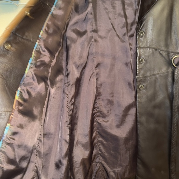 Leather coat - Picture 6 of 9